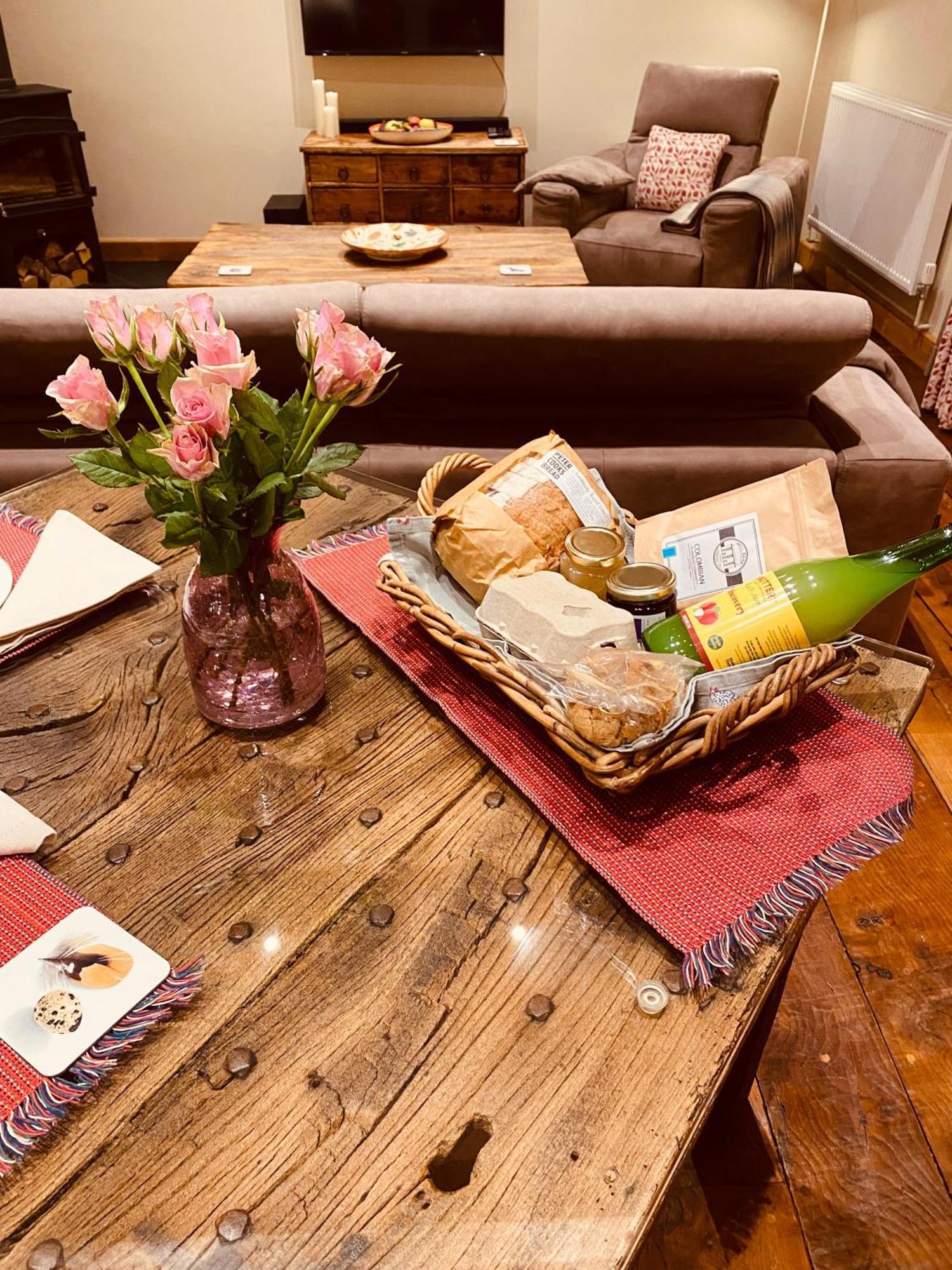 Villa The Stables And Hayloft Ledbury Esterno foto