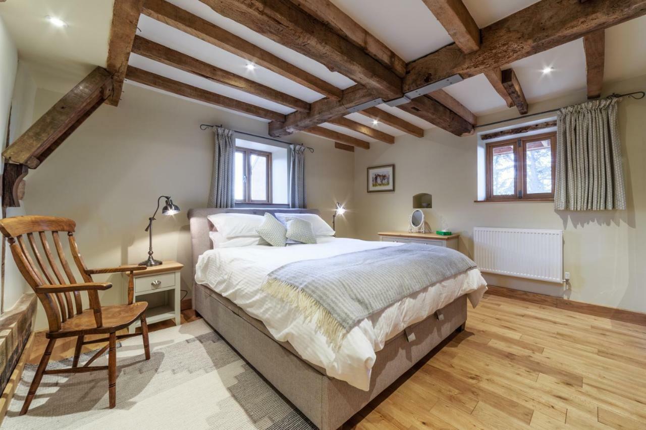 Villa The Stables And Hayloft Ledbury Esterno foto